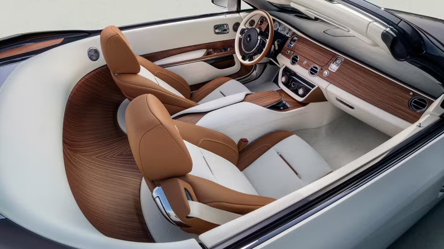 Lý do Rolls-Royce không theo đuổi xu hướng màn hình lớn trong ô tô - Ảnh 1.