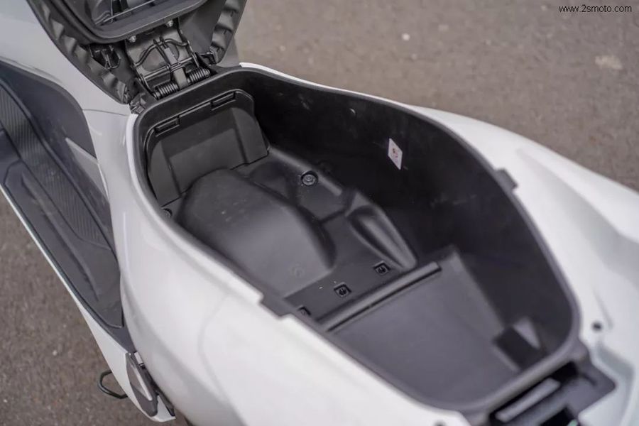 Đánh giá chi tiết về mẫu xe tay ga PCX 2025- Ảnh 6.