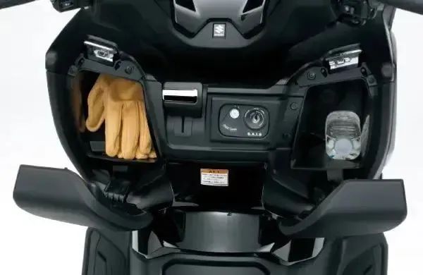 Mẫu xe tay ga mới của Suzuki gây ấn tượng ngay từ cái nhìn đầu tiên - Ảnh 8.