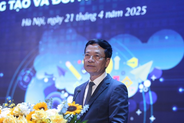 Bộ trưởng phát biểu tại sự kiện.