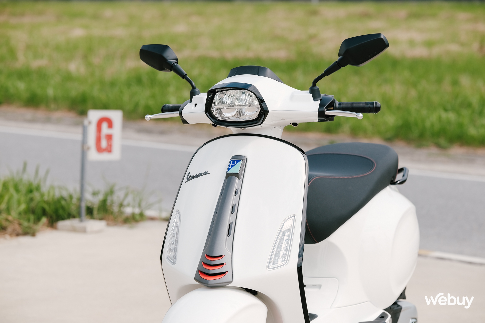 Ghé thăm nhà máy Piaggio top đầu thế giới, trải nghiệm xe: Vespa Primavera êm ái cho phái nữ, Sprint bốc mạnh cho người mê thể thao- Ảnh 12.