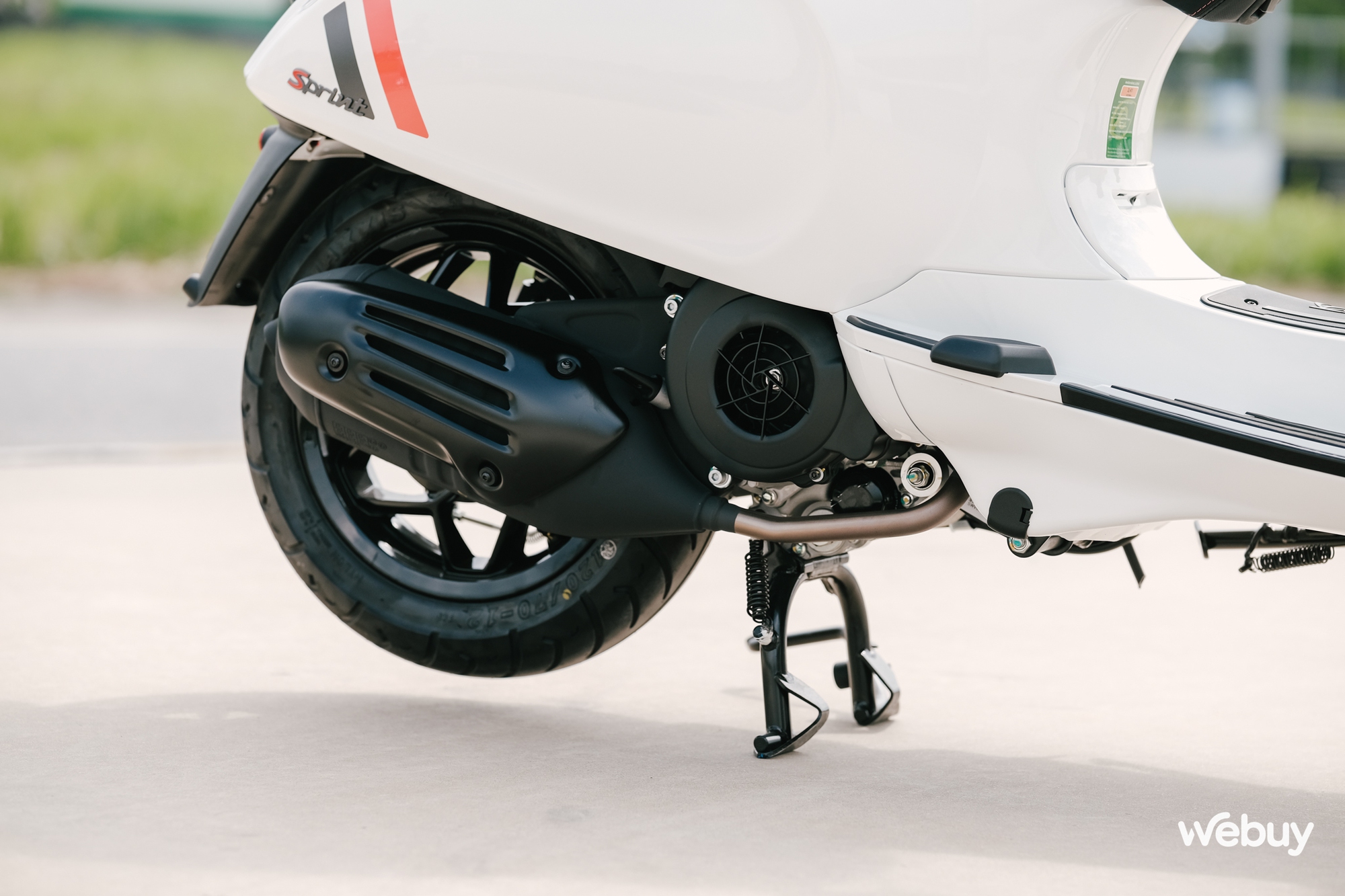 Ghé thăm nhà máy Piaggio top đầu thế giới, trải nghiệm xe: Vespa Primavera êm ái cho phái nữ, Sprint bốc mạnh cho người mê thể thao- Ảnh 13.