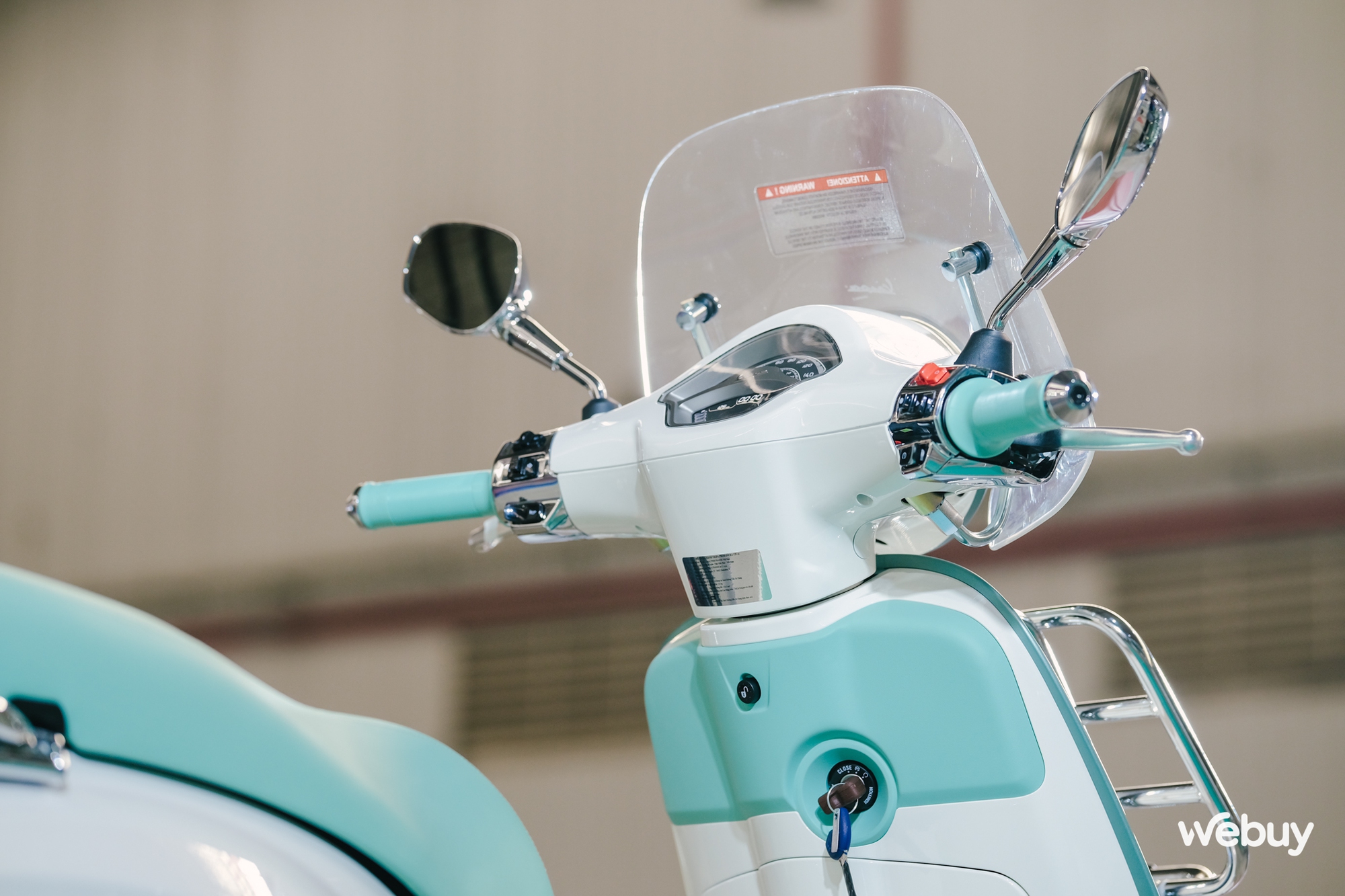 Ghé thăm nhà máy Piaggio top đầu thế giới, trải nghiệm xe: Vespa Primavera êm ái cho phái nữ, Sprint bốc mạnh cho người mê thể thao- Ảnh 5.