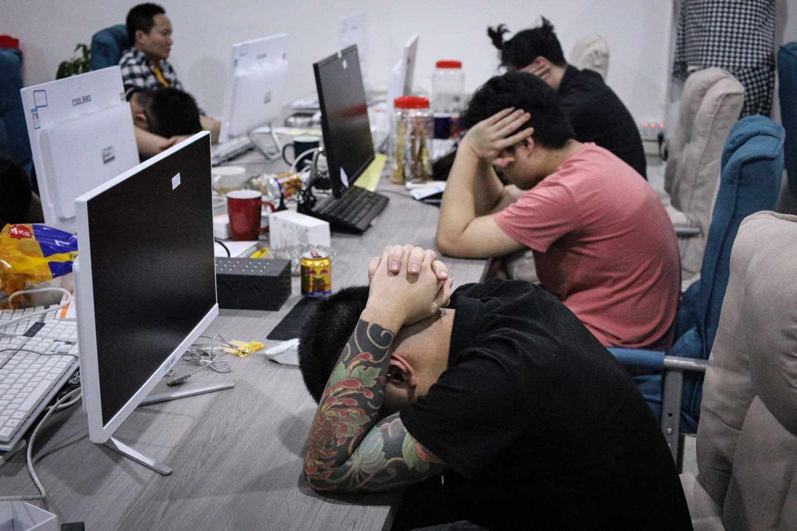 Cảnh báo về việc làm lừa đảo: Nam thanh niên bị đưa đến trại lừa đảo ở Campuchia - Ảnh 1.