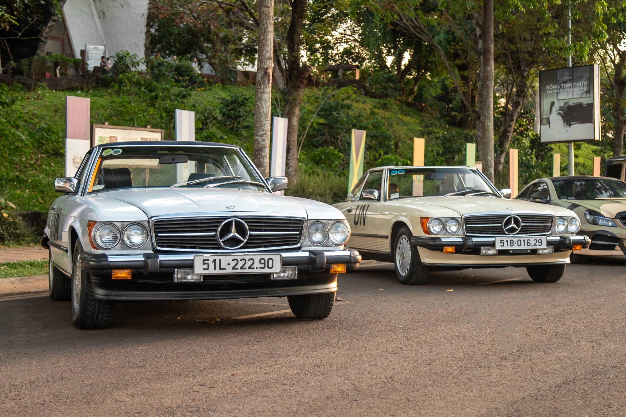 Siêu phẩm Mercedes-Benz 300 SL triệu đô gây sốt khi xuất hiện tại Việt Nam - Ảnh 9.