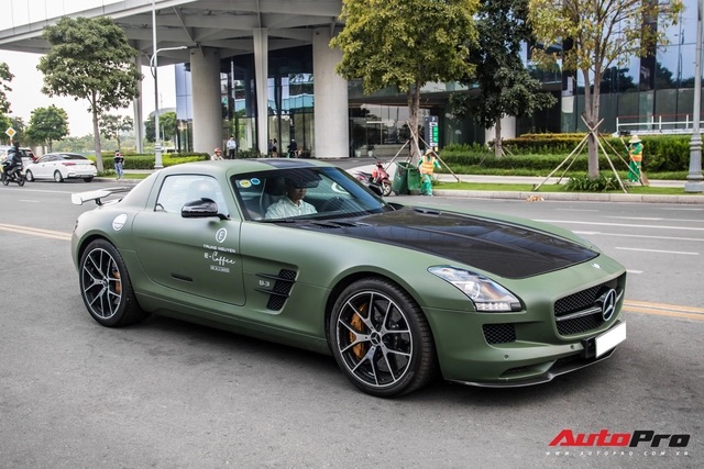 Siêu phẩm Mercedes-Benz 300 SL triệu đô gây sốt khi xuất hiện tại Việt Nam - Ảnh 10.