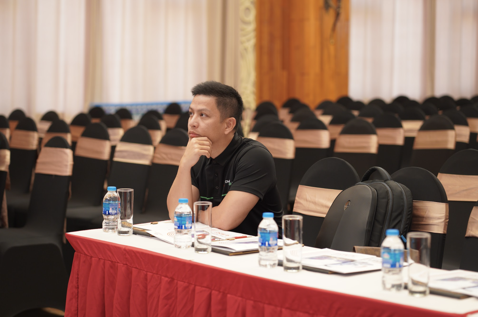 Chuyên gia cảnh báo về nguy cơ tấn công mạng: Tin tặc nhắm đến những ai có tài sản lớn - Ảnh 6.