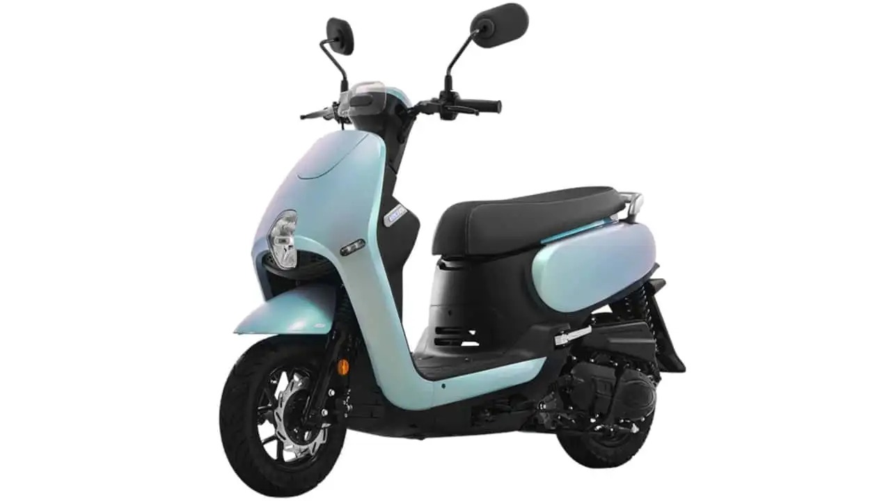 Mẫu xe tay ga mới ra mắt với thiết kế dễ thương và cái tên gây tranh cãi - Ảnh 1.
