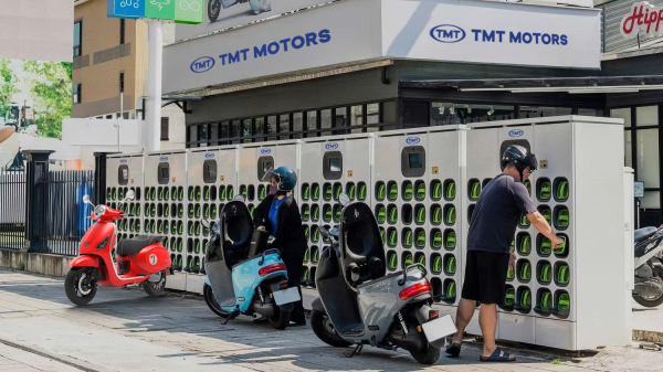 Cuộc Cạnh Tranh Sạc Điện Nhanh: Ông Phạm Nhật Vượng Tham Gia Với Những Động Thái Mới - Ảnh 4.