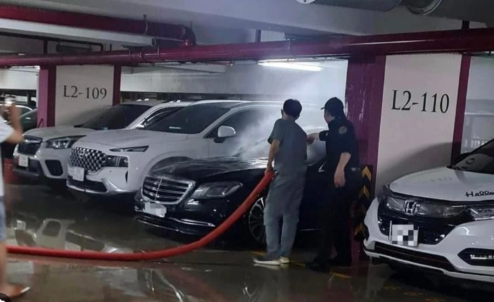 Vụ cháy xe sang 5 tỷ của Duy Mạnh: Ai sẽ chịu trách nhiệm?- Ảnh 2.