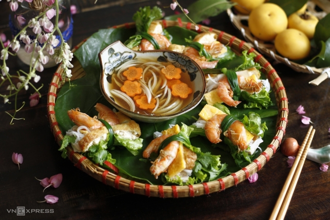 Cuốn tôm.